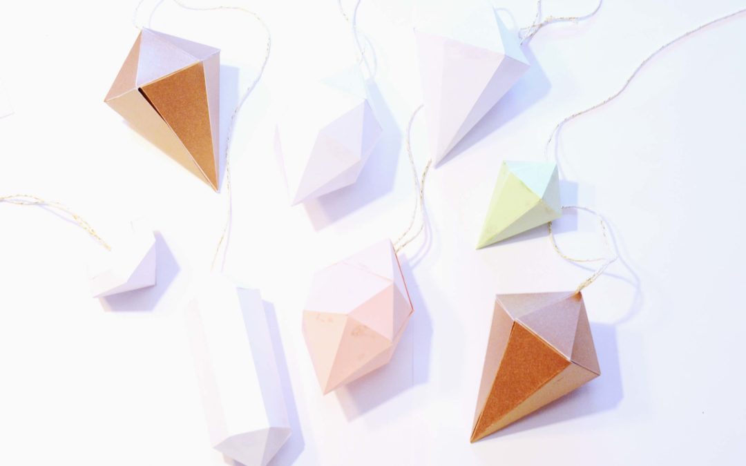 Papierdiamanten – einfach schöner Weihnachtsschmuck